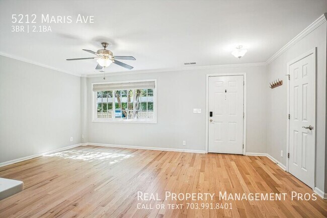 Building Photo - 5212 Maris Ave