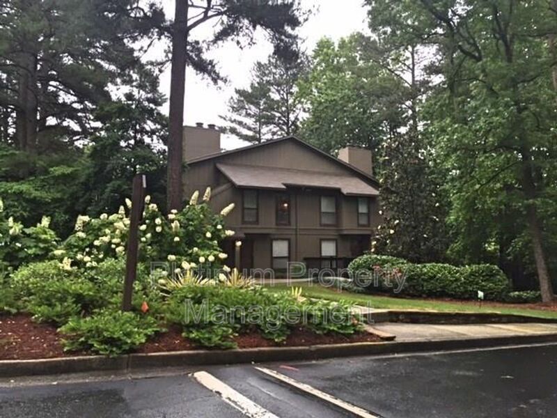Foto principal - 1005 Cumberland Ct SE