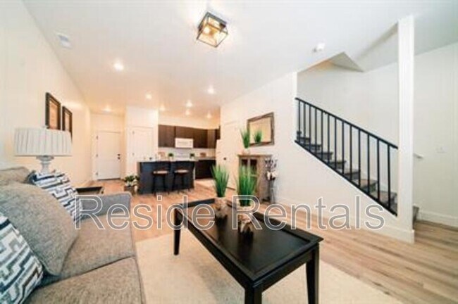 Foto del edificio - 254 Spring Creek Pky