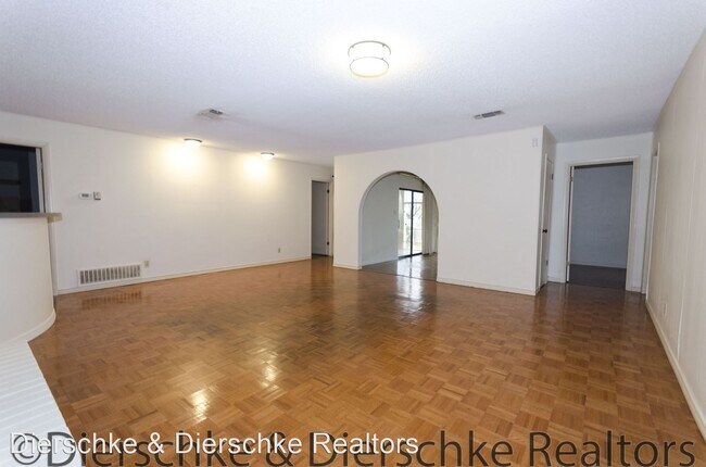 Foto del edificio - 4 br, 2 bath House - 3220 Cumberland Dr.