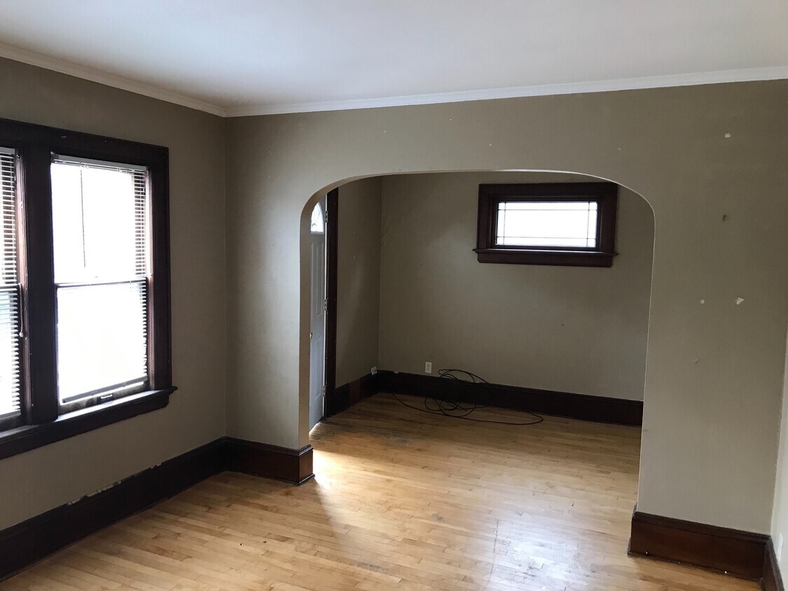 Building Photo - 1428 S 79th St - Duplex