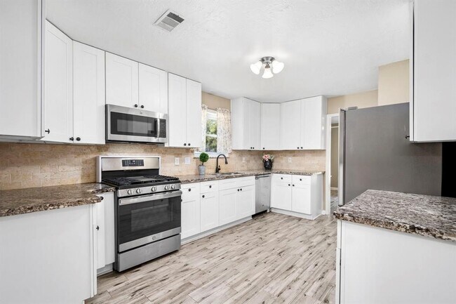 Foto del edificio - 22011 Kenchester Dr