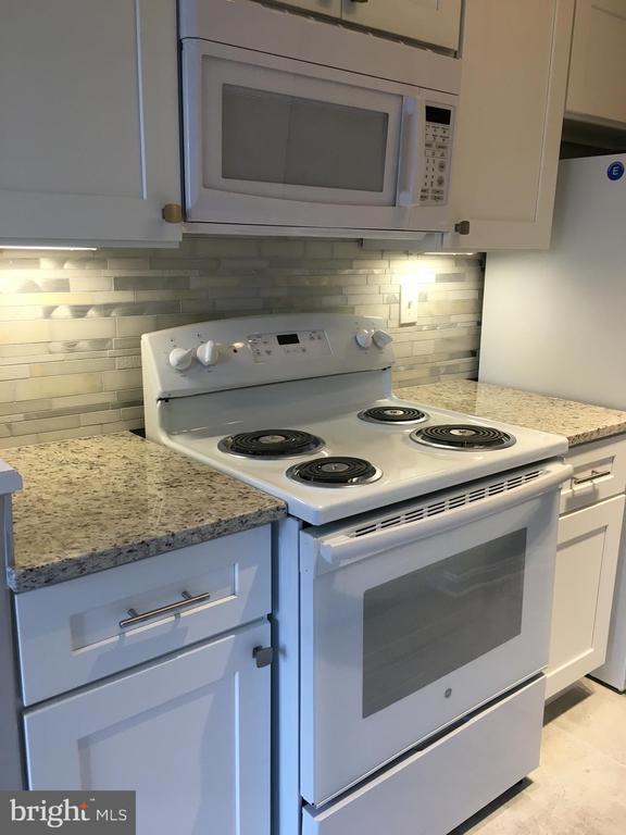 Foto del edificio - 4301 Massachusetts Ave NW