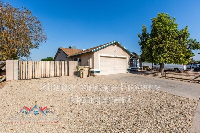 Building Photo - 5217 N 73rd Dr