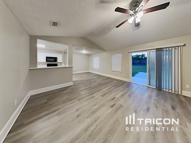 Building Photo - 7544 Teaticket Ct