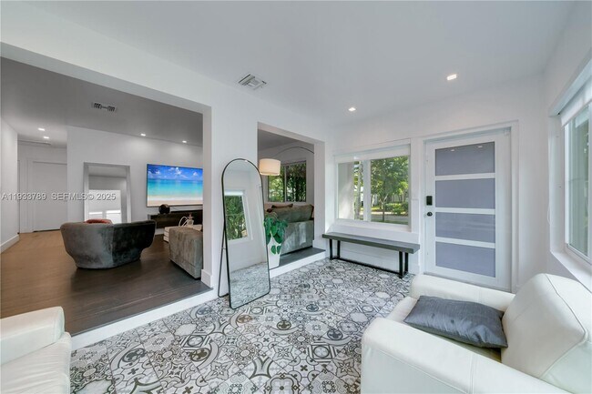 Building Photo - 125 NW 88th St