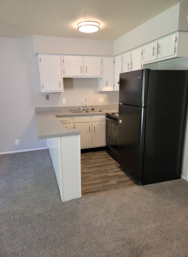 Embassy Apartments Apartments 1290 Hatfield Dr Evansville, IN