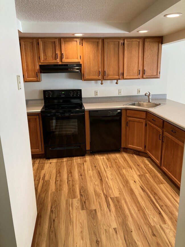 4646 Duerr Rd, Orchard Park, NY 14127 Townhome Rentals in Orchard