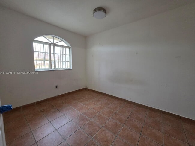 Foto del edificio - 7520 W 20th Ave