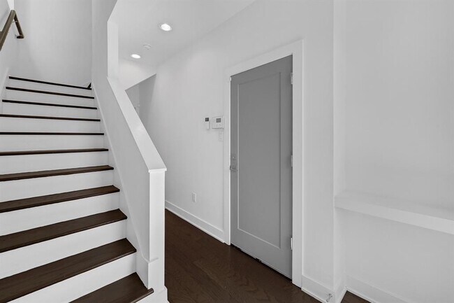 Foto del edificio - 1405 Sylvester Rd