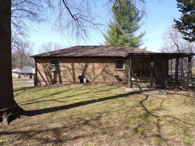 Foto del edificio - Nice 3 Bed 2 Bath House In SW Columbia!