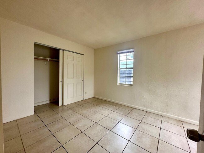 Foto del edificio - 610 33rd St