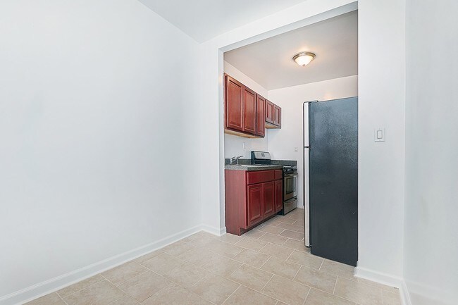 Foto del edificio - 2147 E 17th St