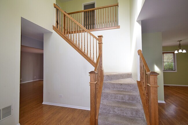 Building Photo - 1493 Bangor Ln