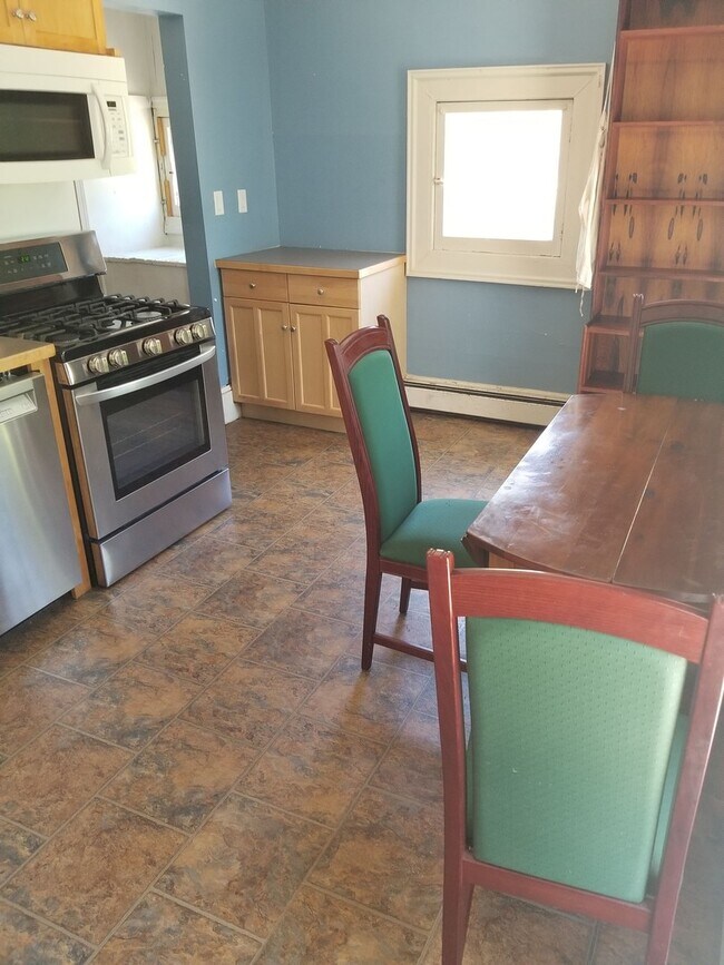 Photo - Varsity Management Apartment