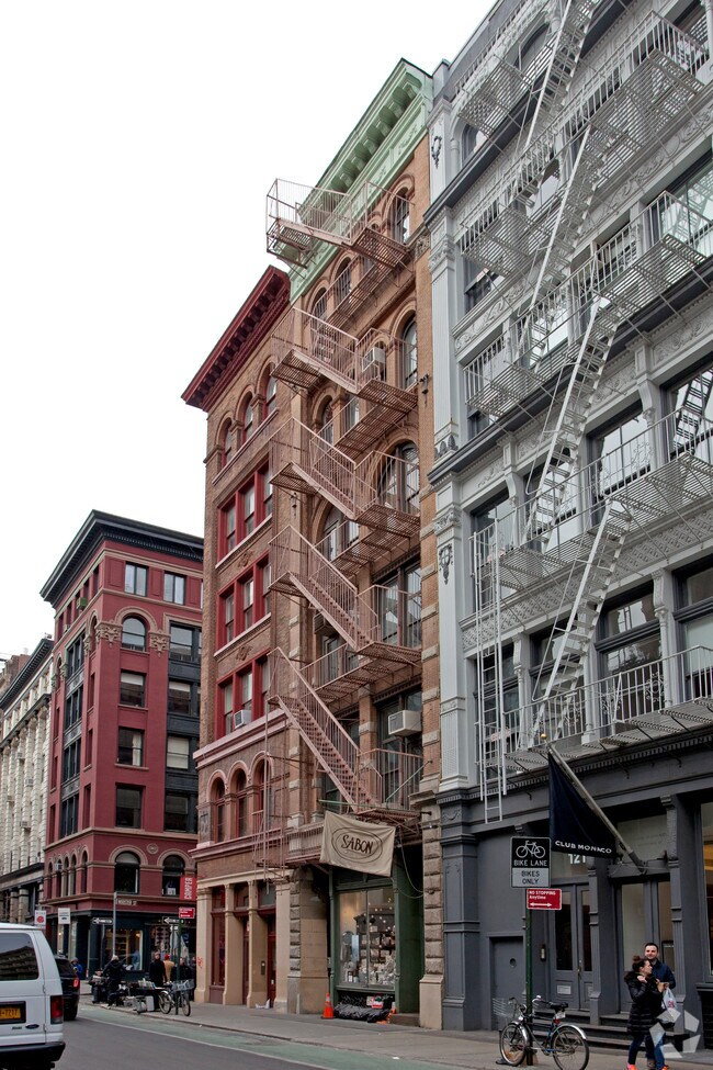 Primary Photo - 123 Prince St
