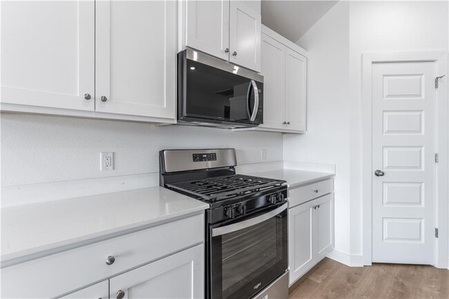 Building Photo - 103 S Maroon Ave