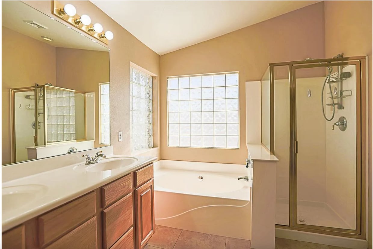 Foto principal - Four bed / Three bath - Premium Corner Lot...