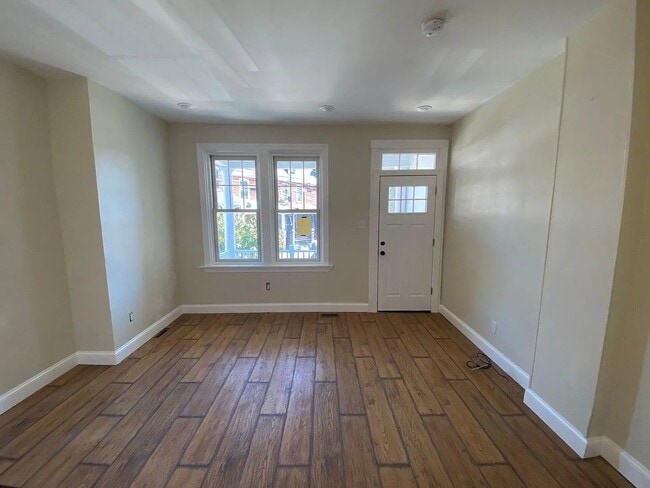Building Photo - Stylish 3-Bedroom 2.5 Bath Available in Lancaster City