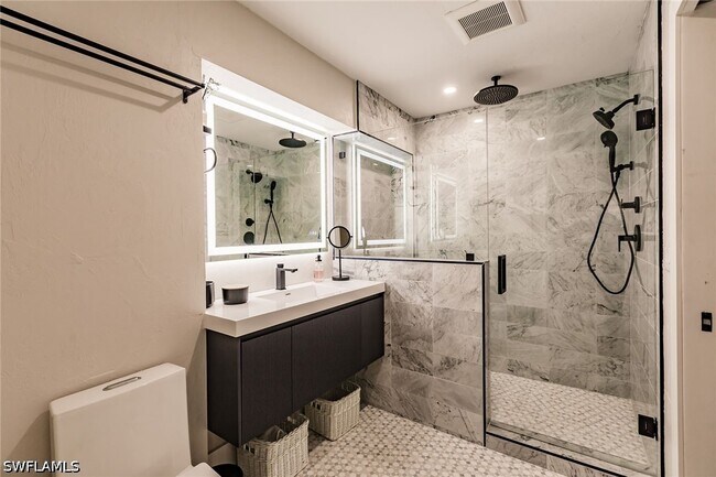 Foto del edificio - 376 Leatherfern Ln