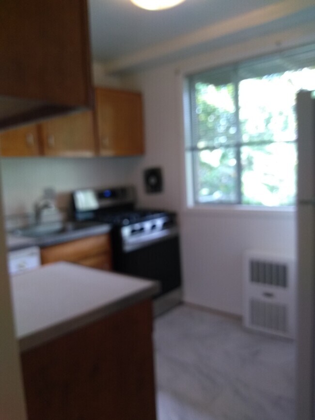Foto del edificio - 2131 N Monroe St