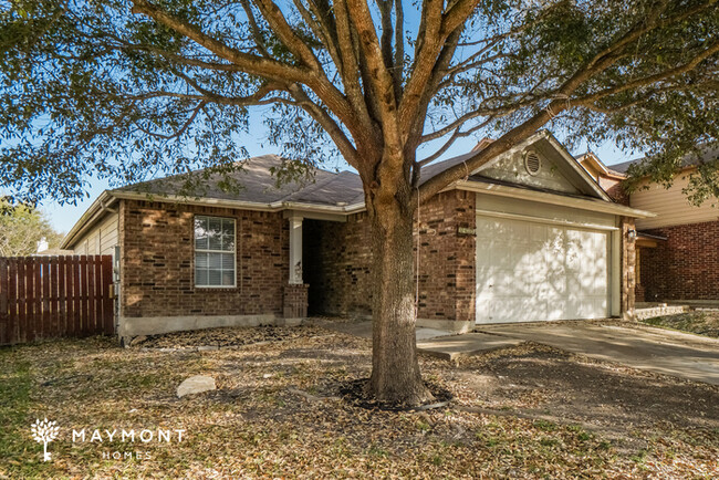 Building Photo - Home with Spacious Living