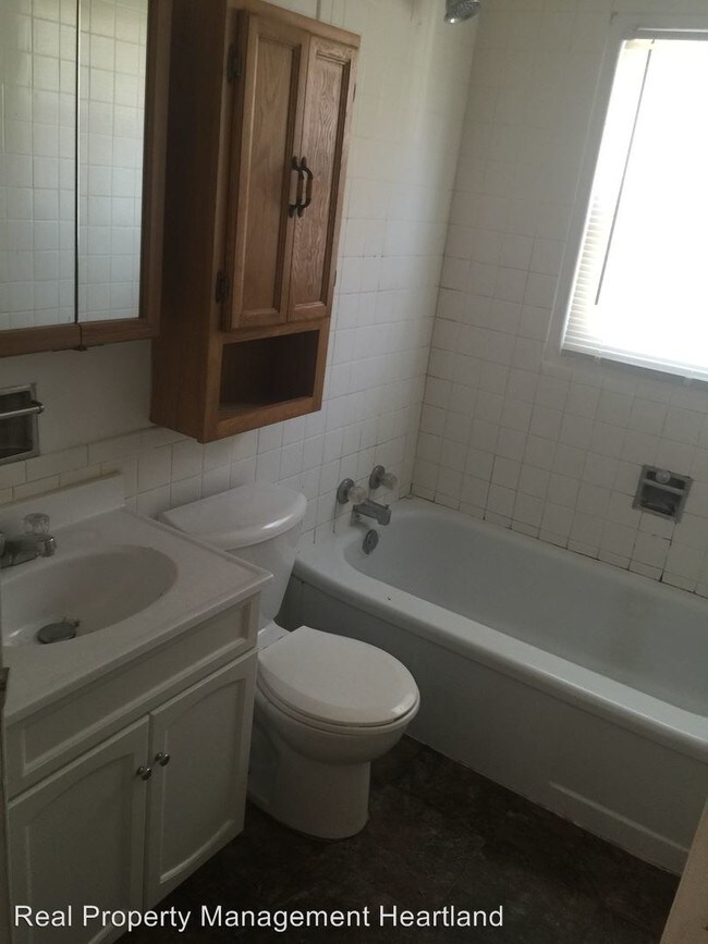 Foto del edificio - 7625 S 40th St