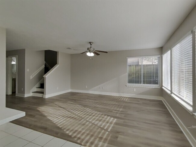 Building Photo - 21899 Pinewilde Ct