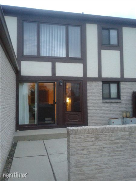 Foto del edificio - 1020 Country Club Dr