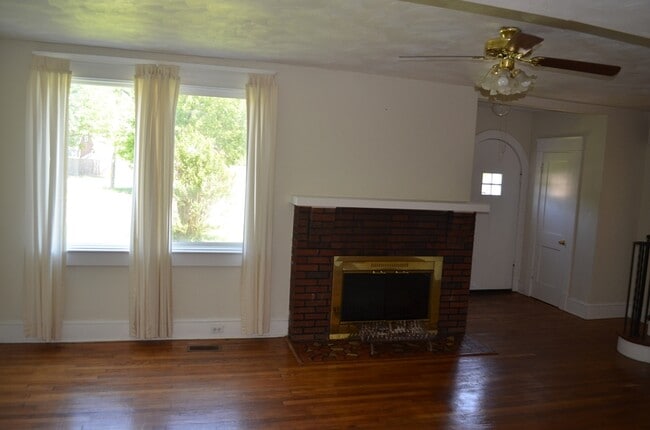 Building Photo - 3735 Western Branch Blvd