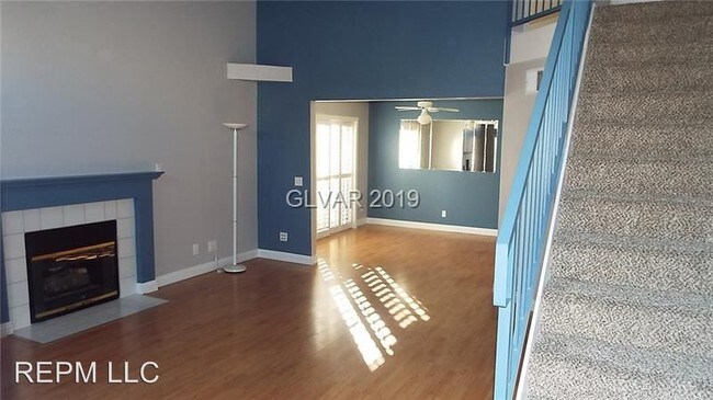 Foto del edificio - 8035 W Rochelle Ave