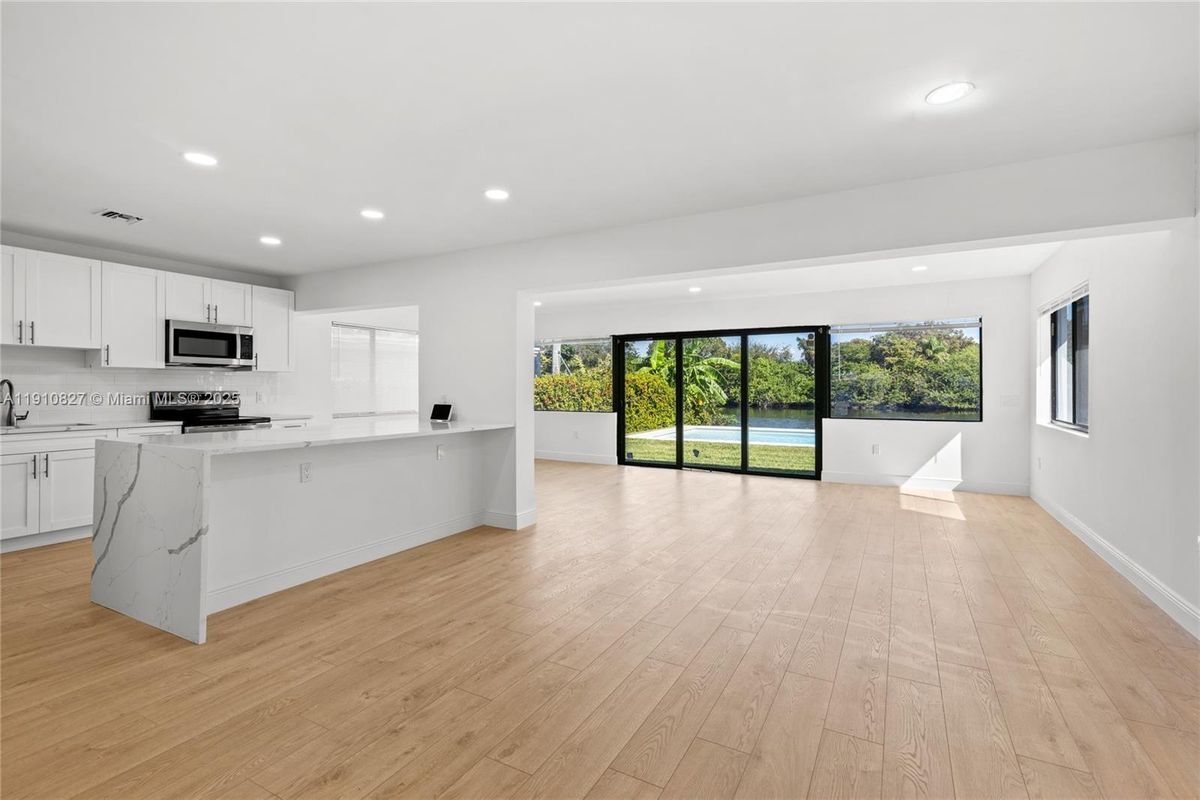 Foto principal - 317 N 31st Ave