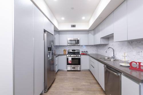 Foto principal - 1439 tamarind Ave