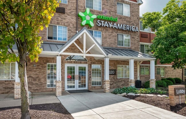 Building Photo - Furnished Studio-Indianapolis - West 86th St.