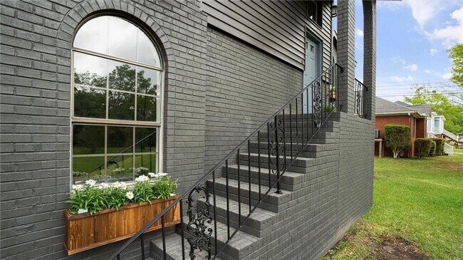 Foto del edificio - Renovated Waterfront Home