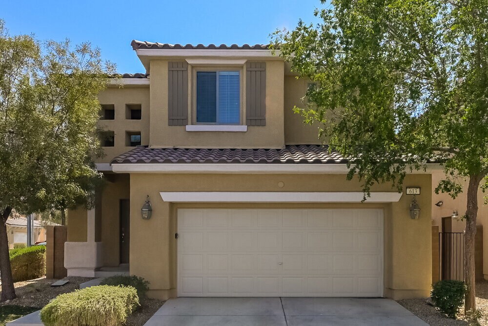 Primary Photo - 613 Bright Valley Pl