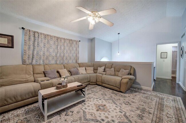 Foto del edificio - 106 Muirwood Dr