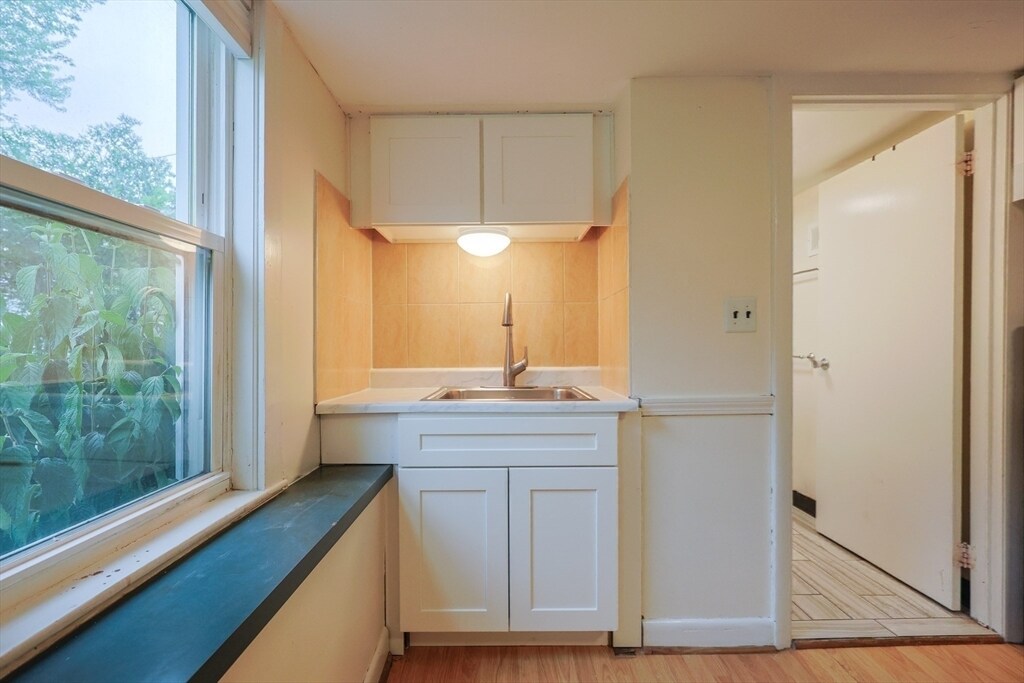 Foto principal - 16 Beacon Pl