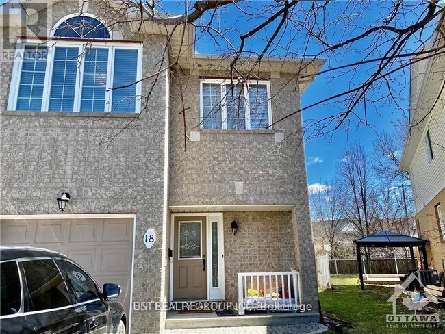Building Photo - 18 Covington Pl