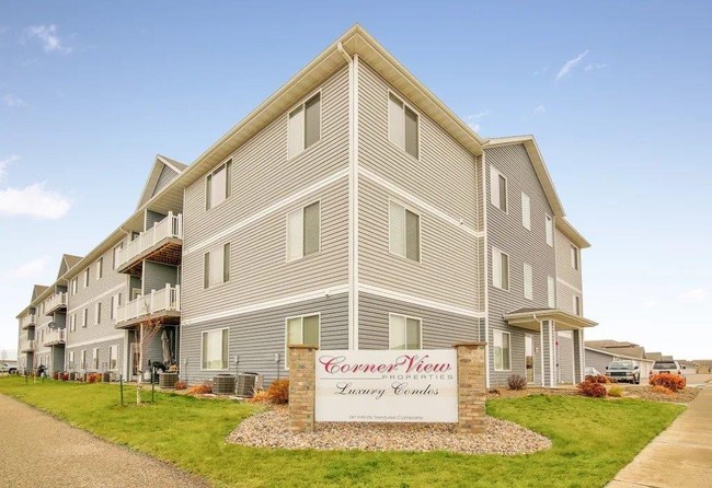 Building Photo - Corner View Apartments