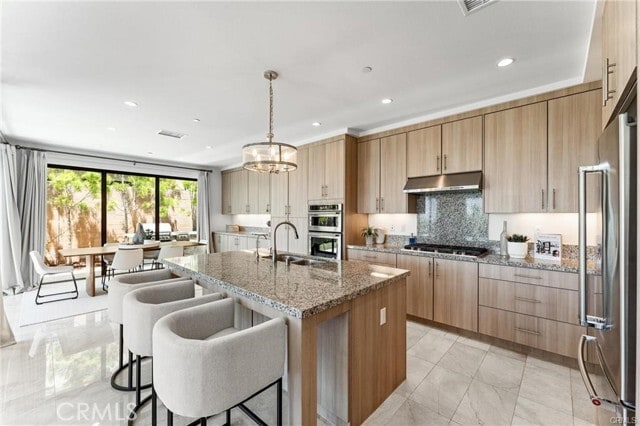 Building Photo - 147 Oceano