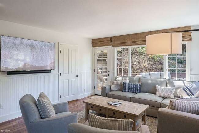 Foto del edificio - 3 br, 2.5 bath House - 3833 Treetops