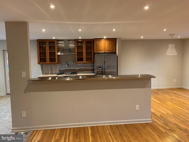 Foto del edificio - 2507 W Meredith Dr