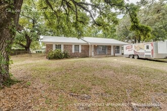 Building Photo - 16201 Cervantes Ct