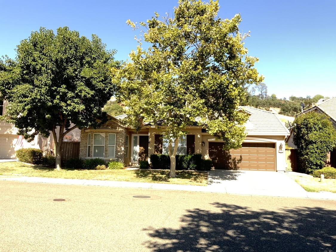 Primary Photo - 1056 Galston Dr