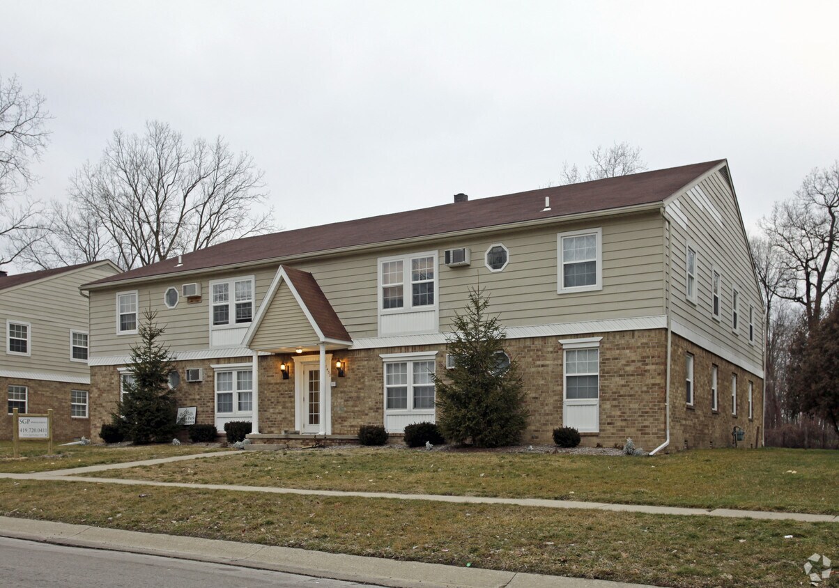 Building Photo - 1432 Brooke Park Dr