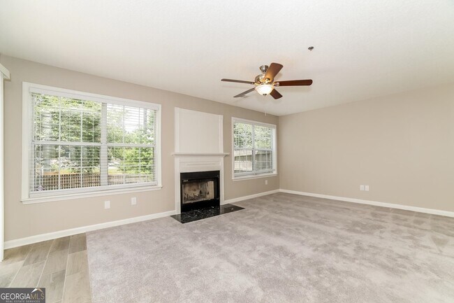 Building Photo - 3545 Lehigh Way