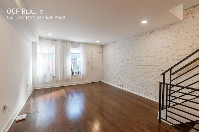 Foto del edificio - Two Bed Point Breeze Townhouse
