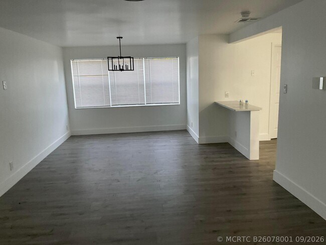 Foto del edificio - 5662 Parke Ave