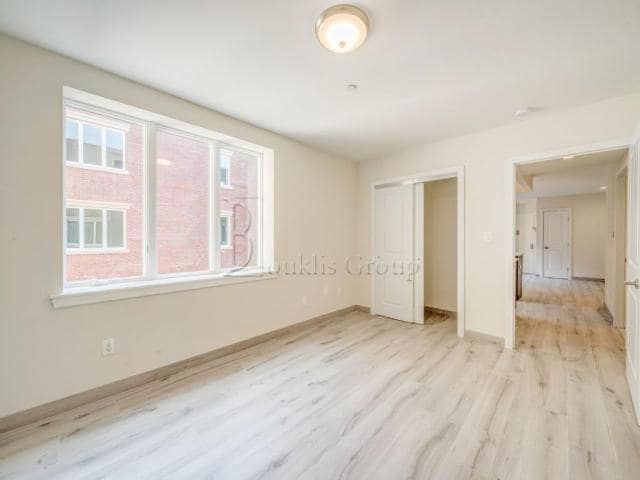 Building Photo - 1 bedroom in ASTORIA NY 11103